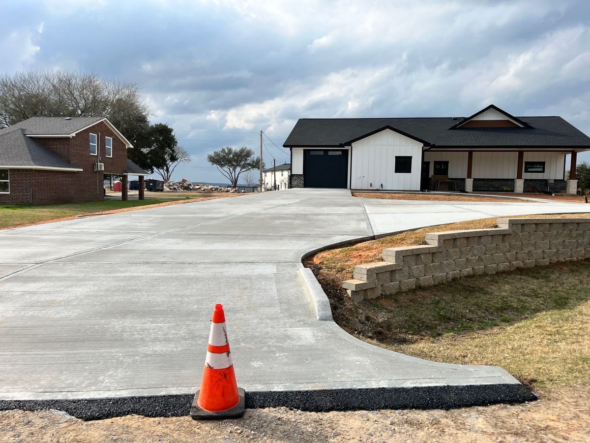 Driveways for BigTex Concrete Construction in Houston, TX