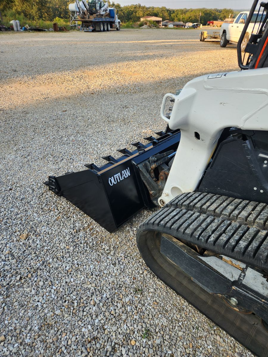 Low Profile Buckets for Outlaw Fabrication LLC in Salem, MO