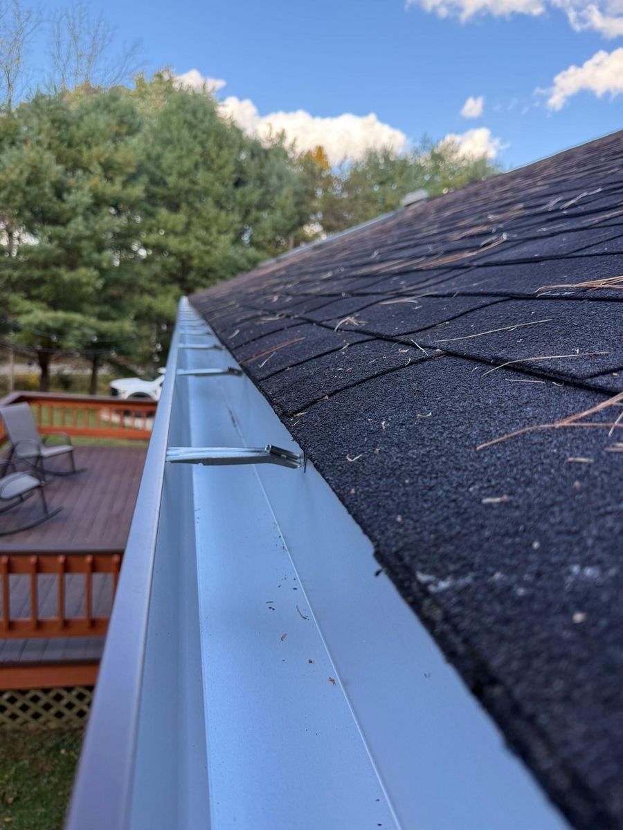 Gutter Maintenance for Top Hand Roofing and Gutter in Pomeroy, OH