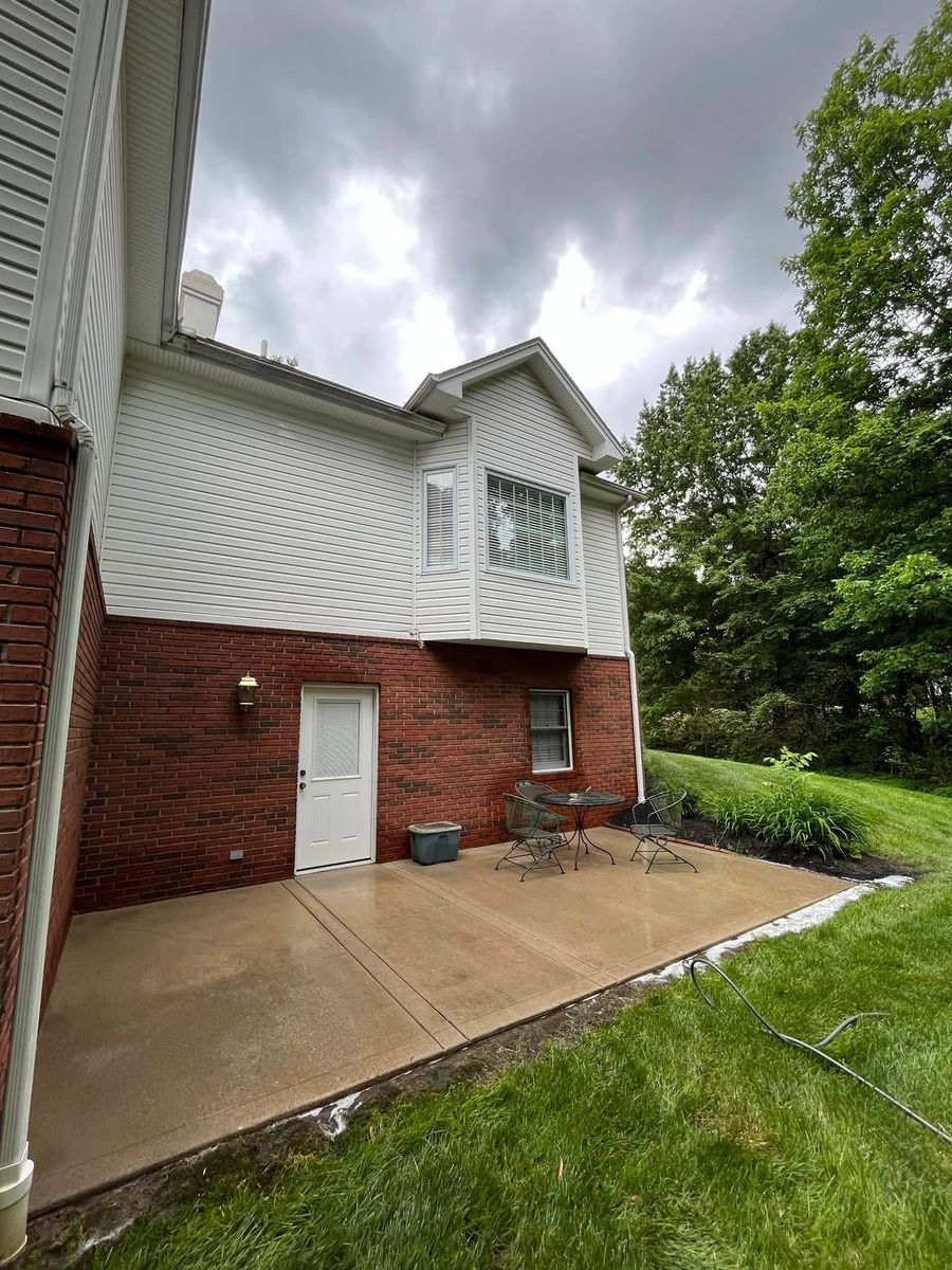 Concrete Cleaning for Diamond Shine Pressure Washing in Paducah, KY