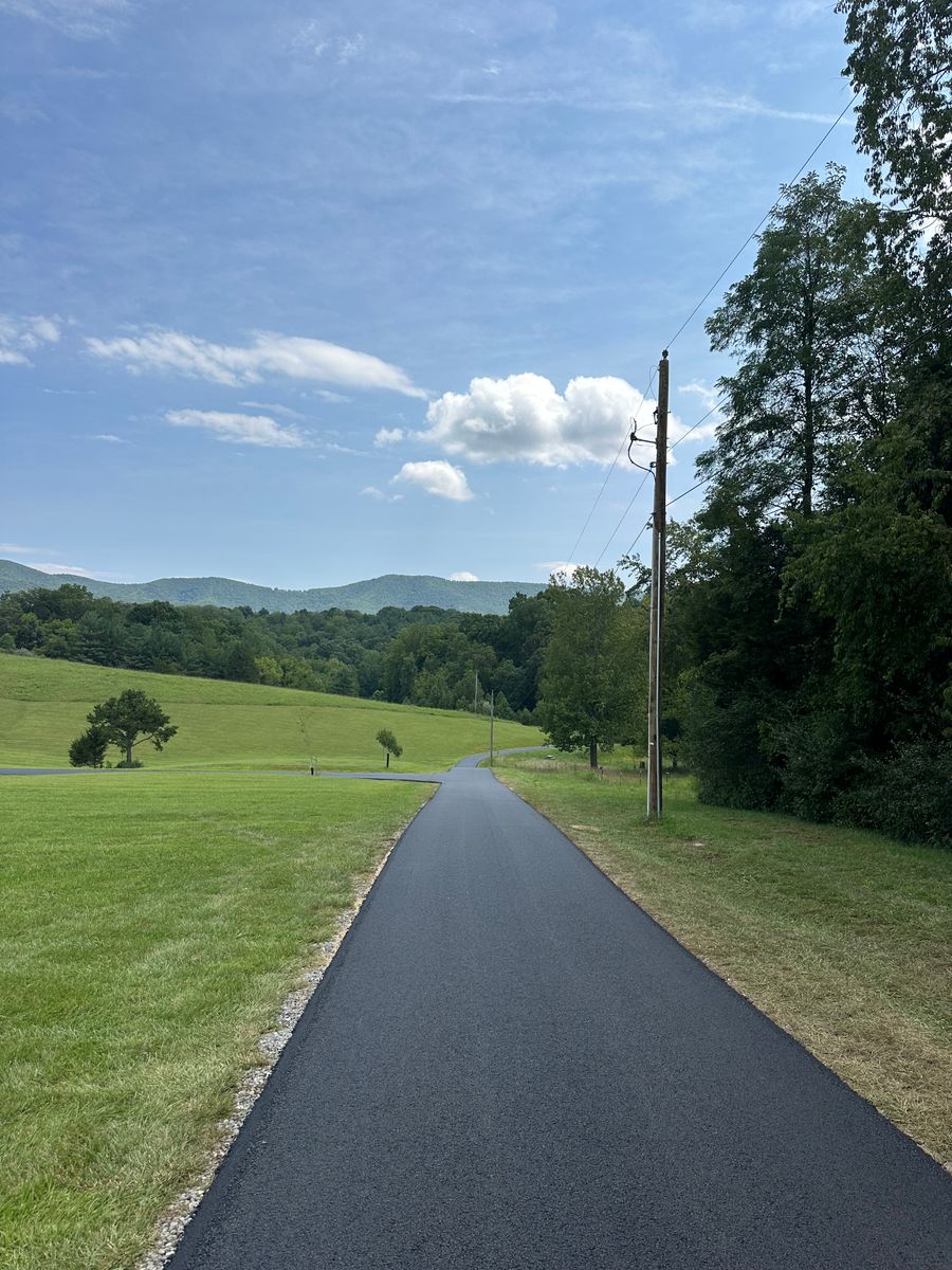 Asphalt Driveways for James R Carter Paving in Roanoke, VA