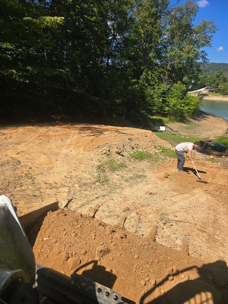 Land Grading for Williams Lawn and Land in Sharps Chapel, TN