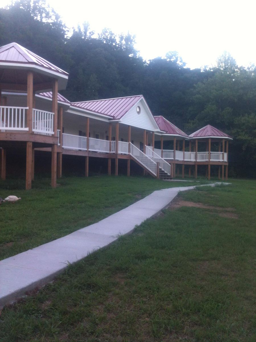 Deck & Patio Installation for R & T Contracting in Chattanooga, TN