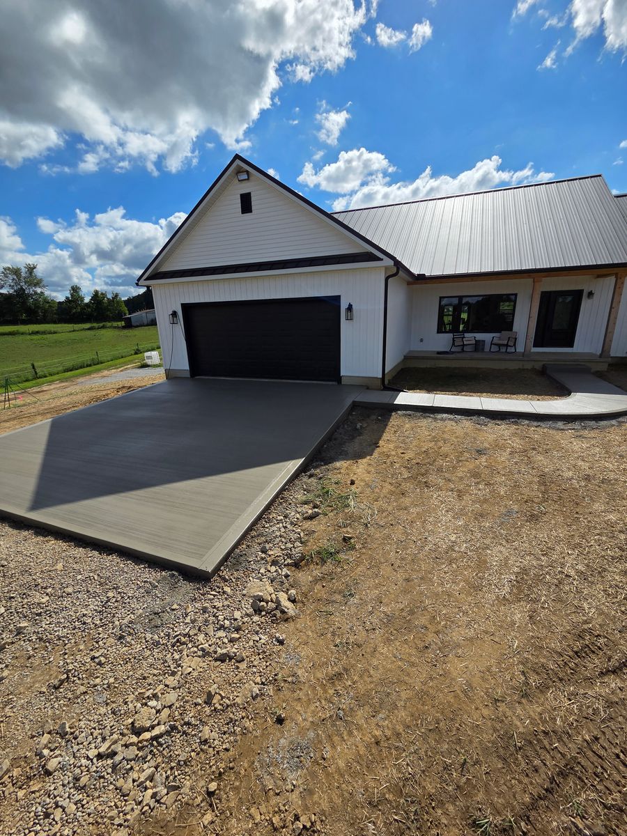 Sidewalk Installation for New Edge Concrete in Mount Vernon, OH