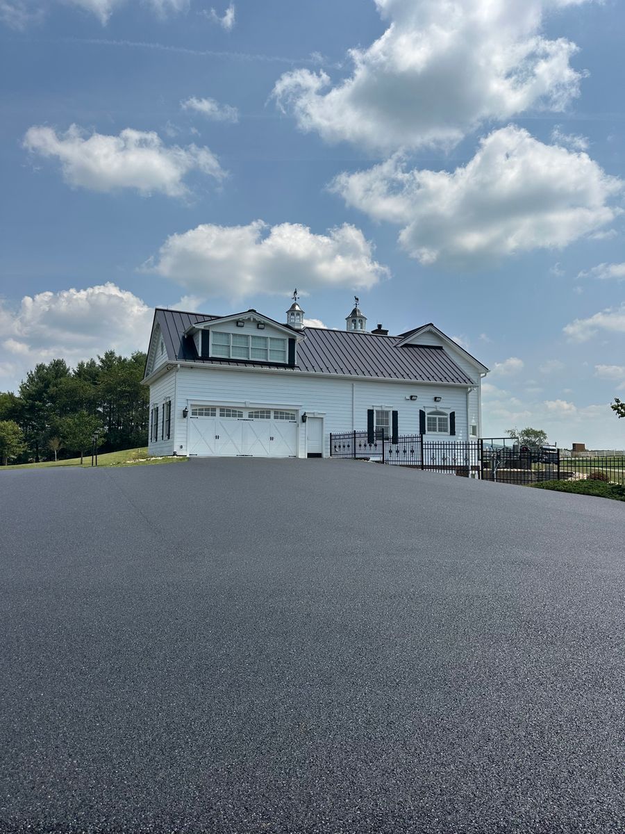 Asphalt Driveways for James R Carter Paving in Roanoke, VA