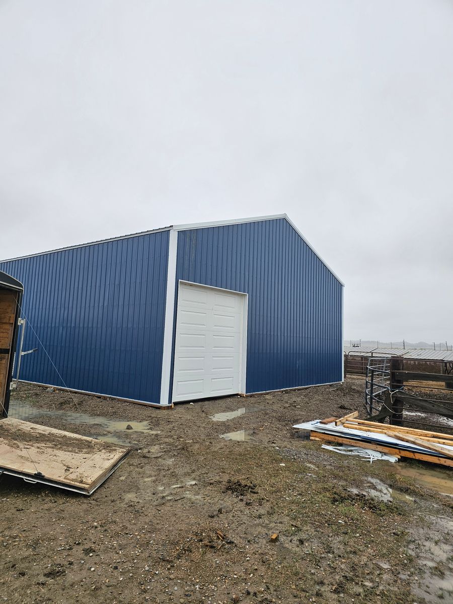 Pole Barn Construction for Blue Mountain Construction in Roundup, MT