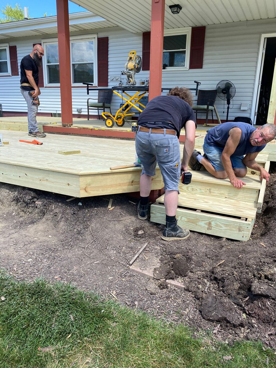 Deck & Patio Installation for Full Circle Design in Louisville, OH