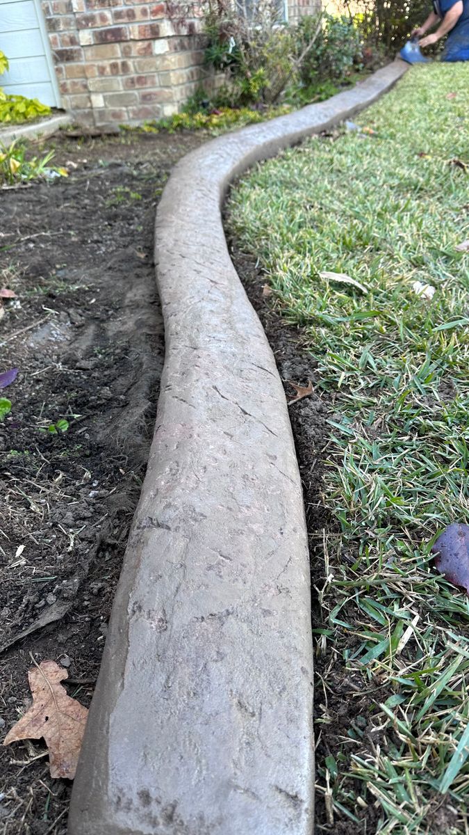 curbing installtion borderline maintenance ground prepartion for Artistic Edges in Texarkana, AR