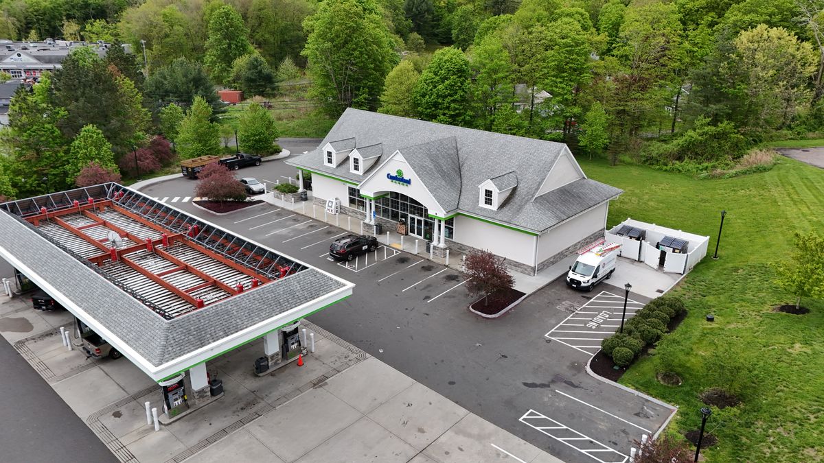 Commercial Landscape Maintenance for Ace Landscaping in Trumbull, CT