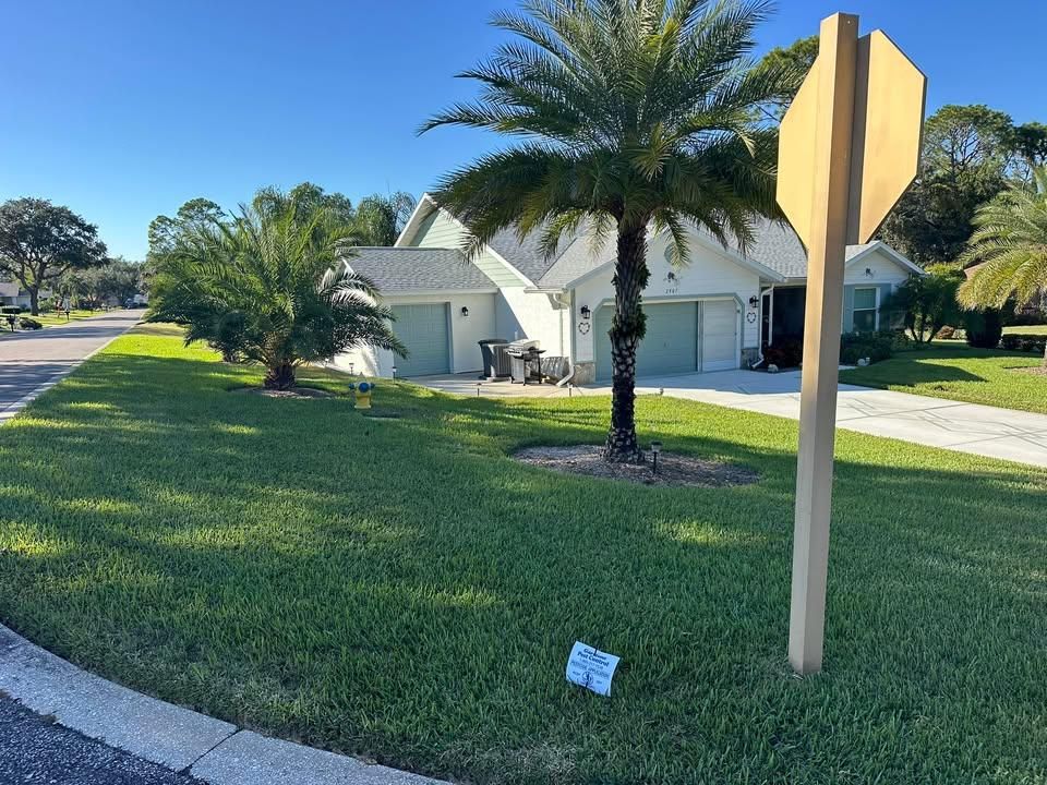Lawn Spraying for Garrison Pest Control Inc in North Weeki Wachee, FL