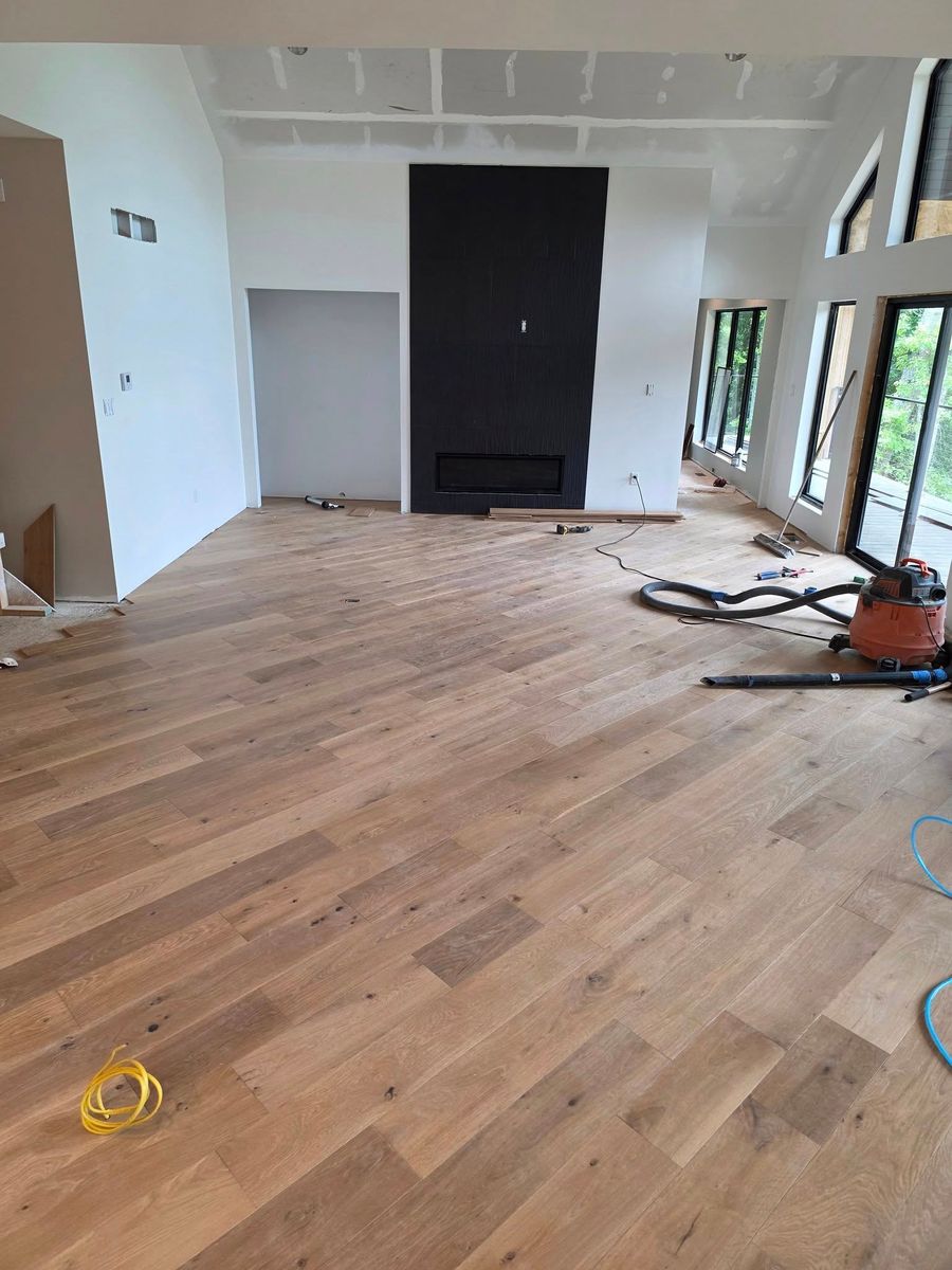 Floor Installation for Smart Flooring in Sunrise Beach, MO