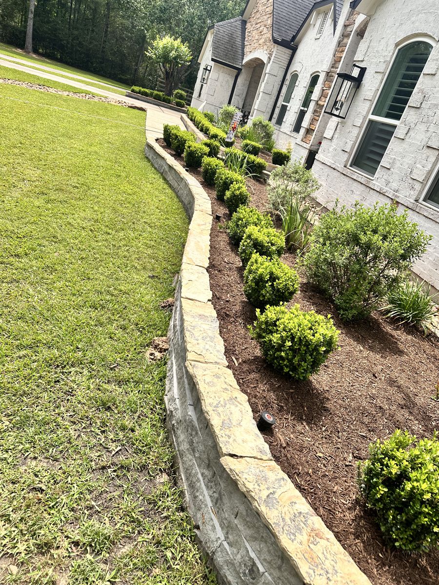 Hardscaping for Atlas Land Design in Creekside Park, TX