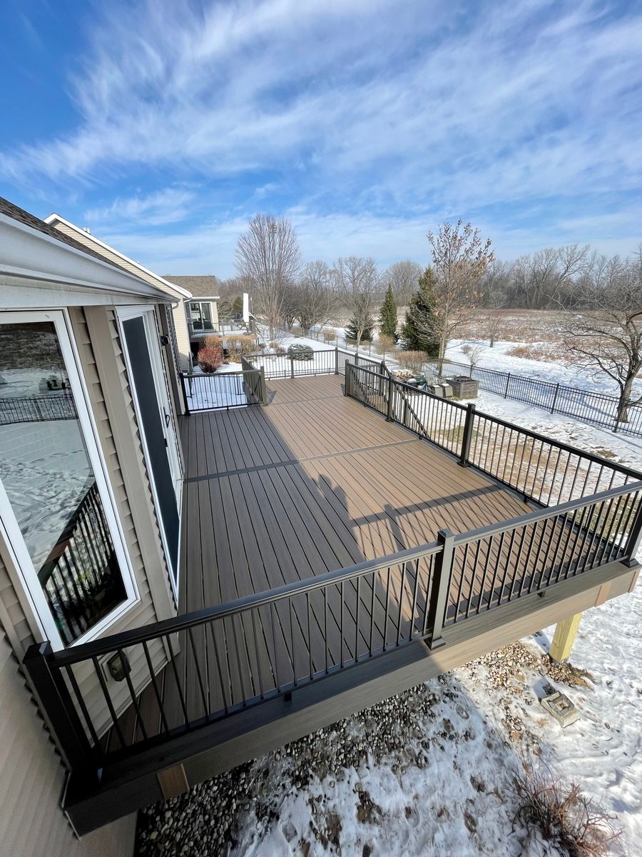 Deck Building for Tru Frame Outdoor Structures in Menasha, WI