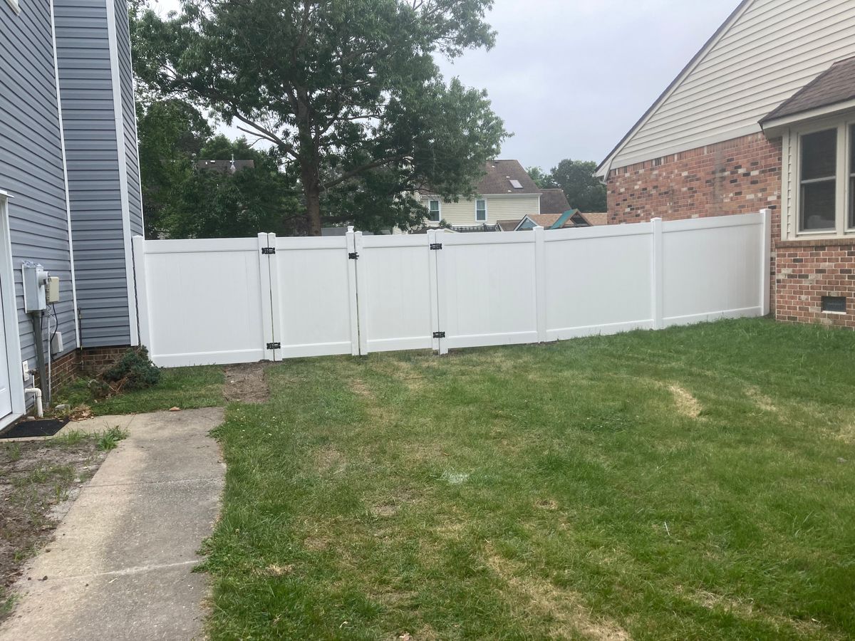 Vinyl Fencing for Sea Level Fence in Virginia Beach, VA