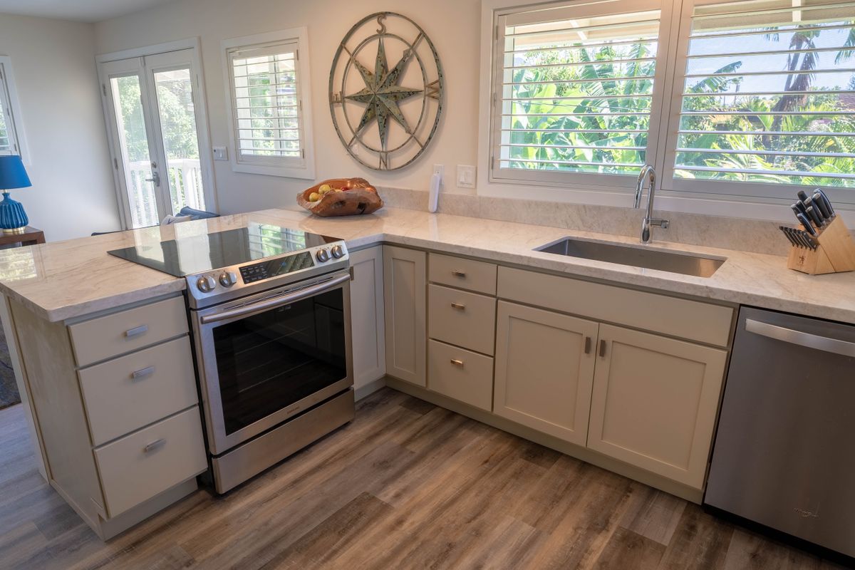 Custom Cabinetry for Alexander's Designs & Remodeling LLC in Kahului, HI