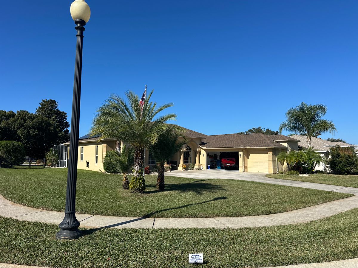 Lawn Spraying for Garrison Pest Control Inc in North Weeki Wachee, FL