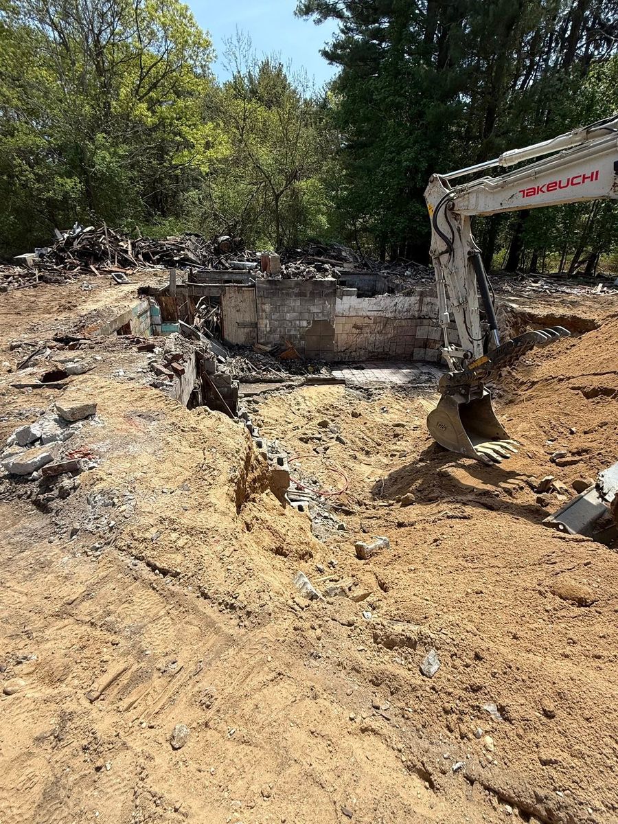 Land Clearing & Demolition for High Idle Excavation in South Farmingdale, NY