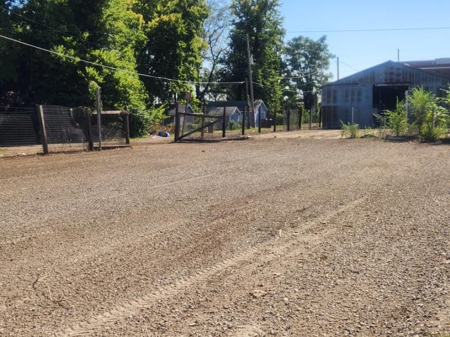 Rock and Dirt Work for L&T Excavating in Topeka, KS