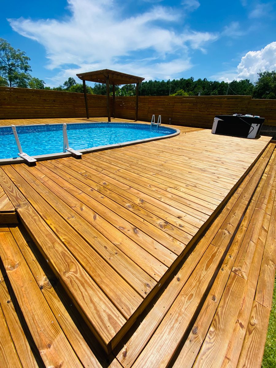 Deck Staining for Frontline Woodcare, LLC in Robertsdale, AL