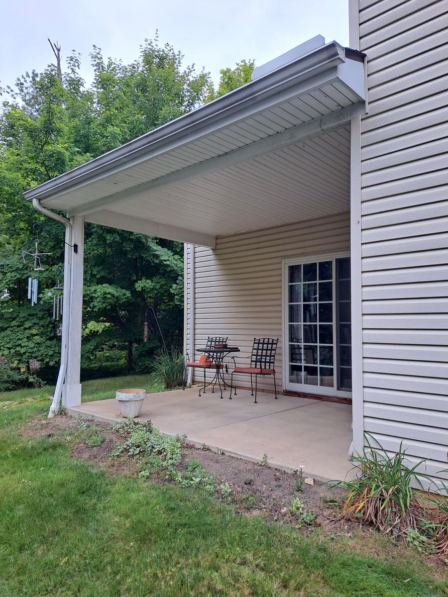 Spring & Summer Cleaning for Elite Maintenance Building & Remodeling in Hudson, OH