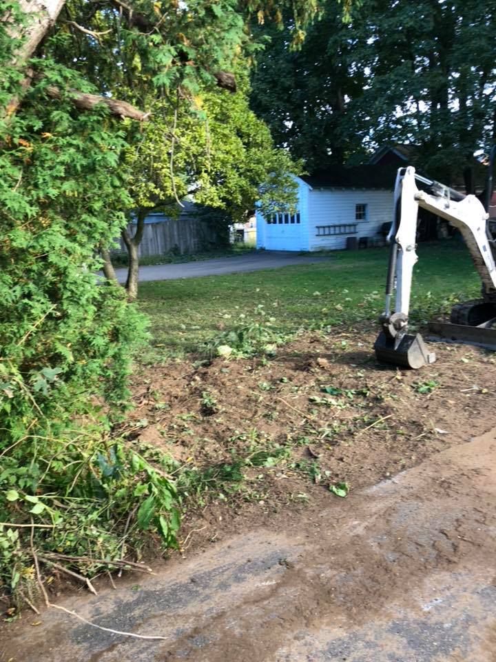 Land Clearing for Smittys Property Maintenance LLC in Wethersfield, Connecticut