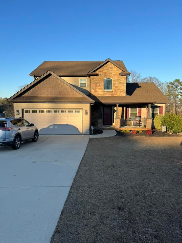 Roofing Repairs for Southern Shingles USA LLC in Boiling Springs, SC