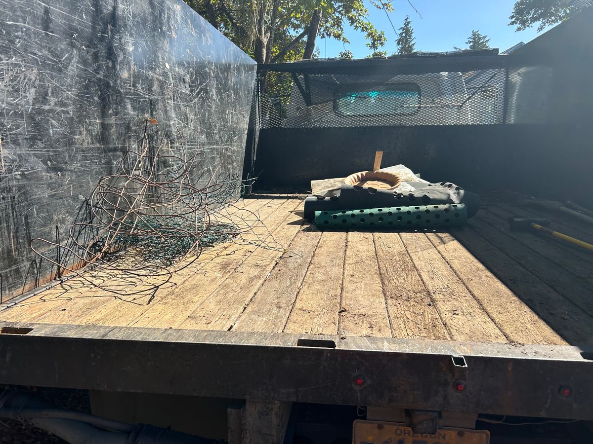 Household Junk Removal for Sol Junk Removal in Independence, OR