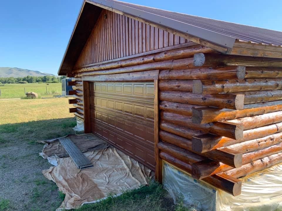 Staining for True Blue Logworks LLC in Corvallis, MT