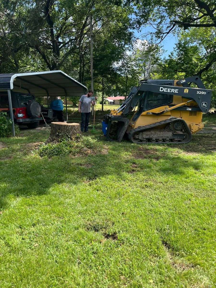 Tree & Shrub Care for Zac’s Lawn and Landscaping in Fort Smith, AR