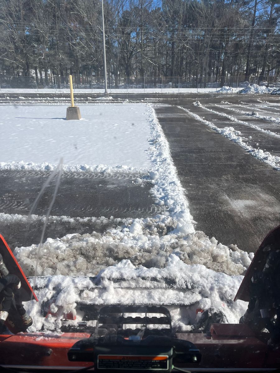 Storm Clean Up for Gibby's Home and Land Services in Memphis, TN