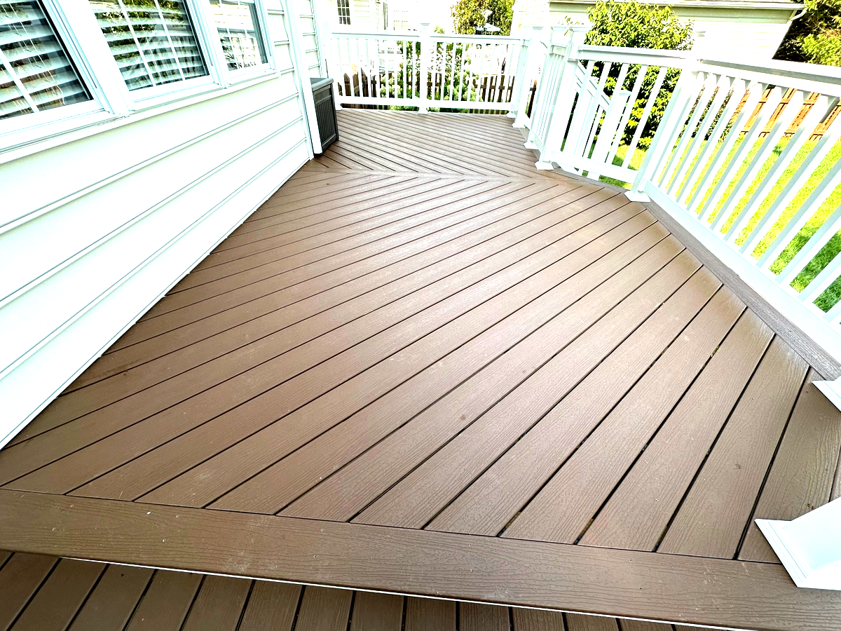 Composite Decks for Lester Contracting LLC in Richmond, VA