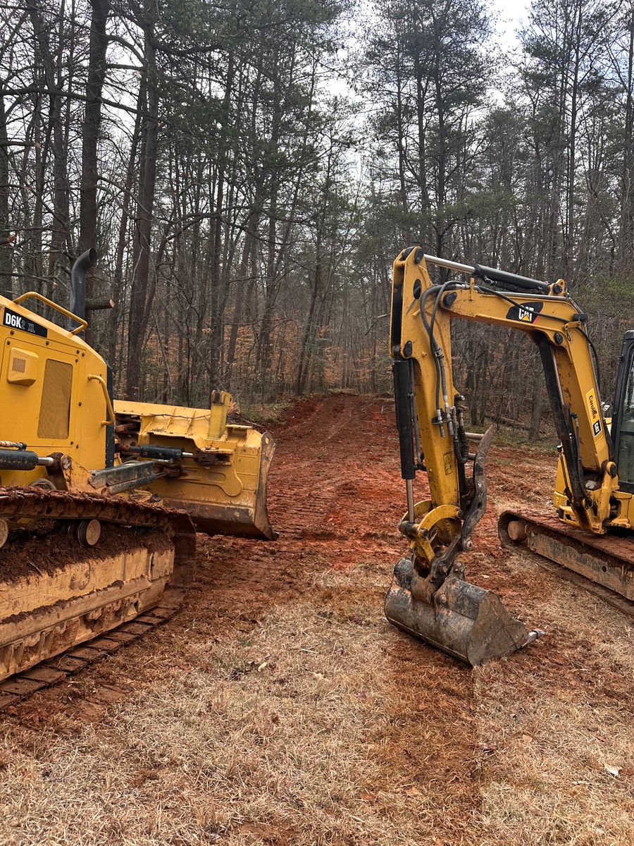 Residential & Commercial Excavation for Fav5 Hauling & Grading in Mount Airy, NC
