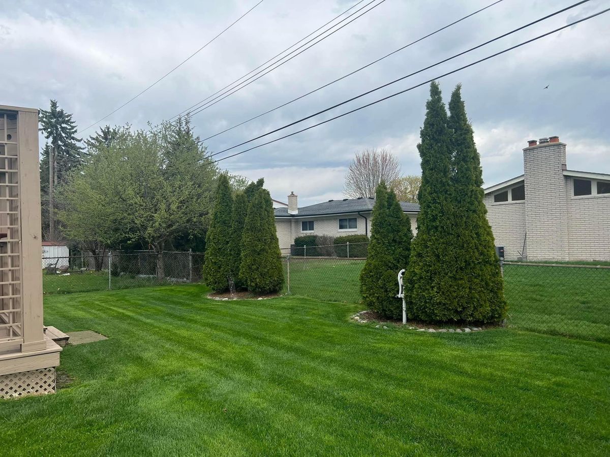Shrub Trimming for Macomb Co. Outdoor Services in Macomb County, MI