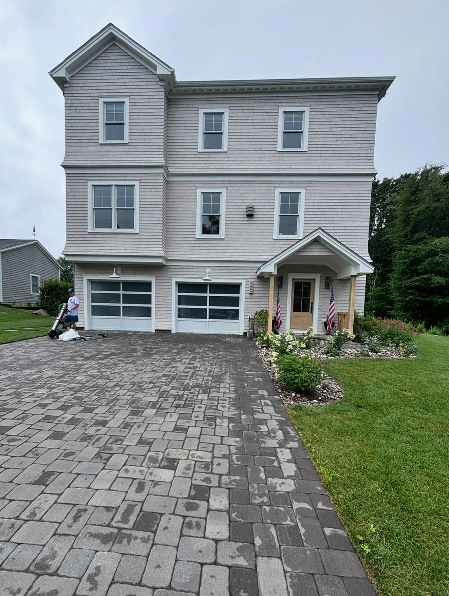 Window Cleaning for Window Warriors in Narraganset, RI