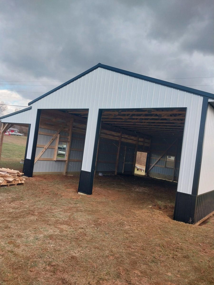 Pole Barn Construction for Elite Amish Roofing in Jackson, OH