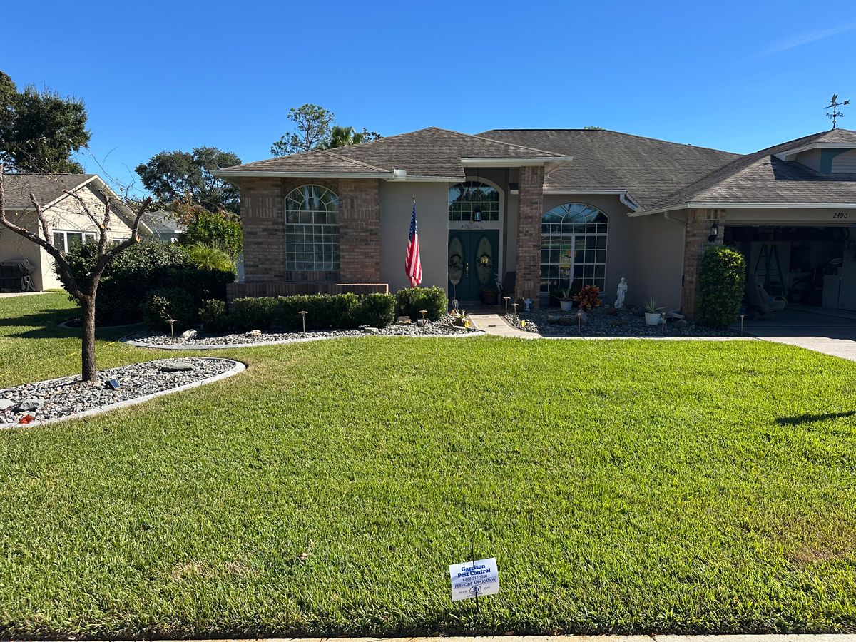 Lawn Spraying for Garrison Pest Control Inc in North Weeki Wachee, FL