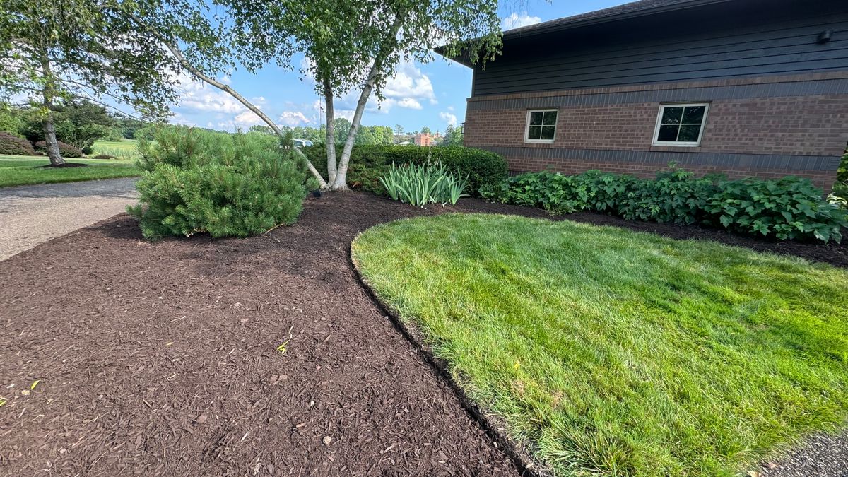 Mulch Installation for Green Stripes LLC in North Canton, OH