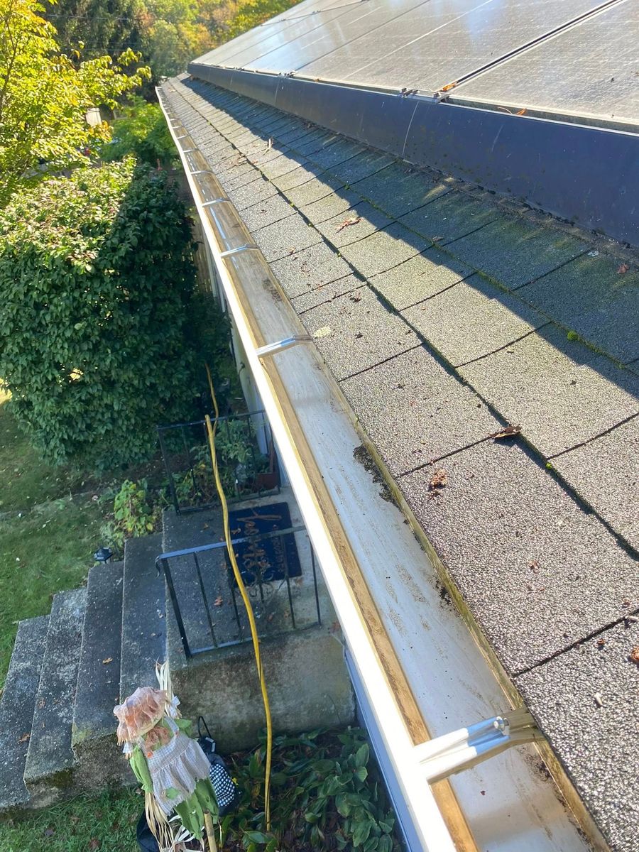 Gutter Cleaning for GH Lawn Services in West Warwick, RI