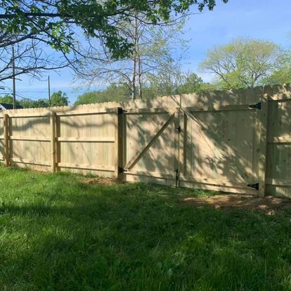 Fence Construction for Alexander Fencing And Tree Service  in Louisville, Kentucky