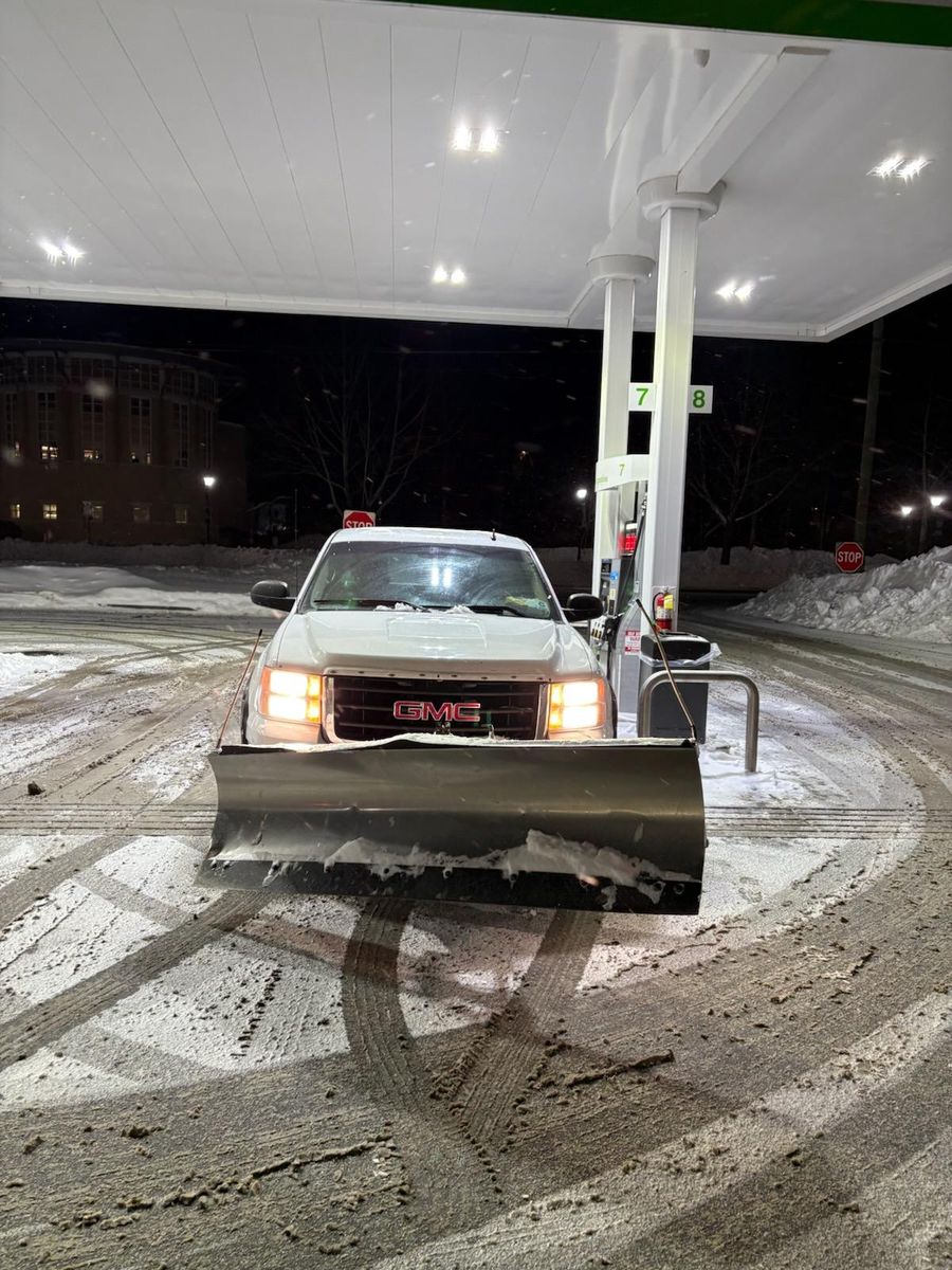 Snow & Ice Management for MB Landscaping & Property Services LLC in Barkhamsted, CT