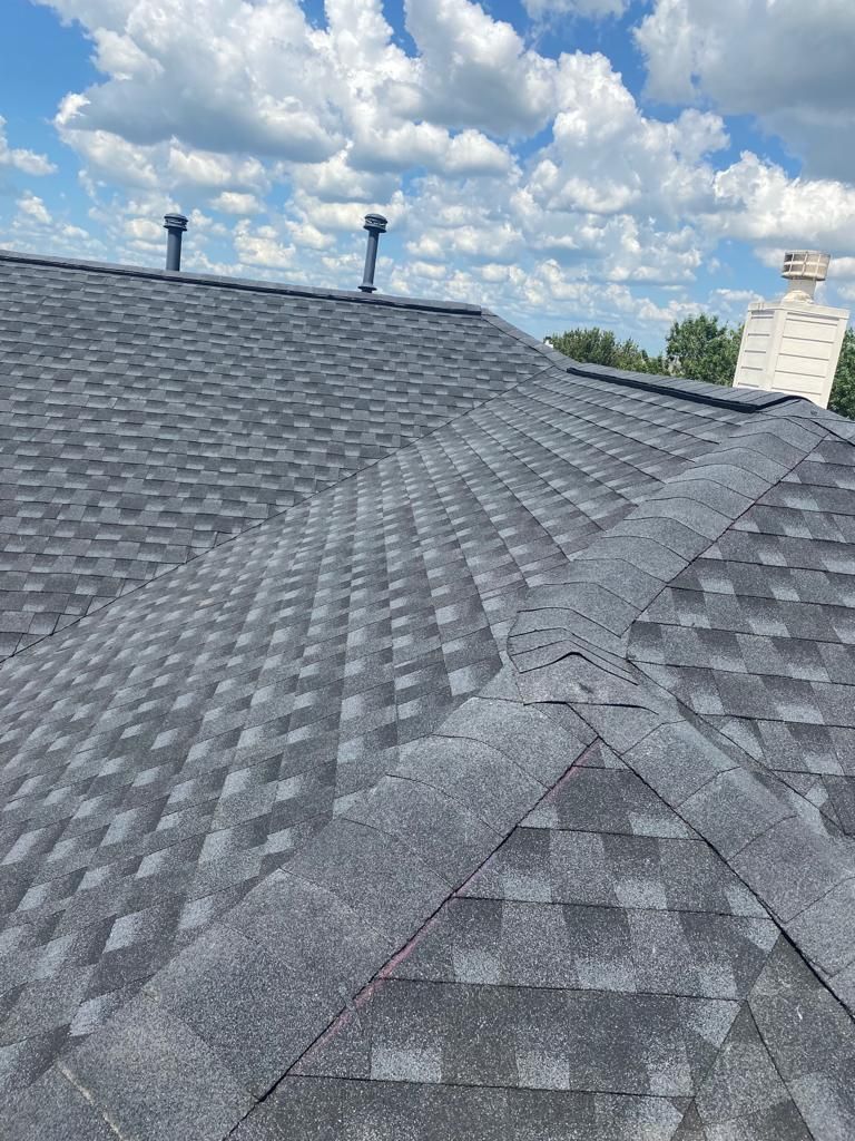 Residential Roofing for E & E Roofing in Baytown, TX