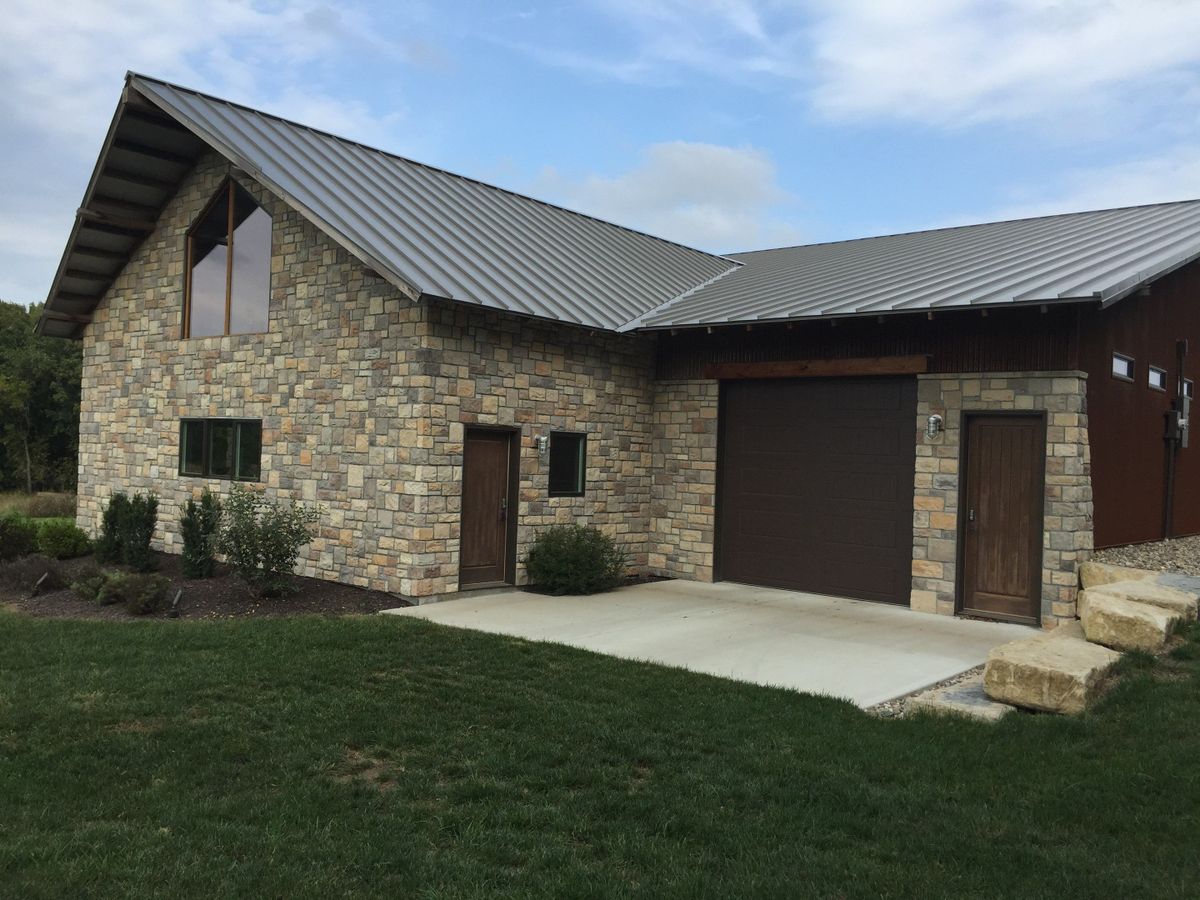 Siding & Roofing for Edgecomb Builders in Ottawa , KS