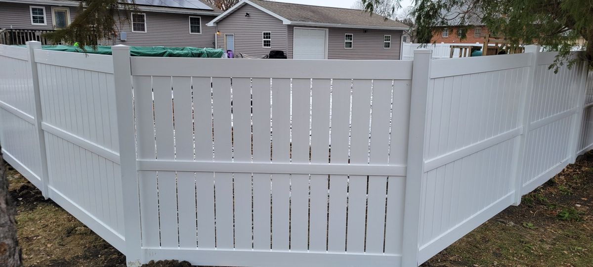 Fence Installation for Friedrich Fence in Sterling, IL