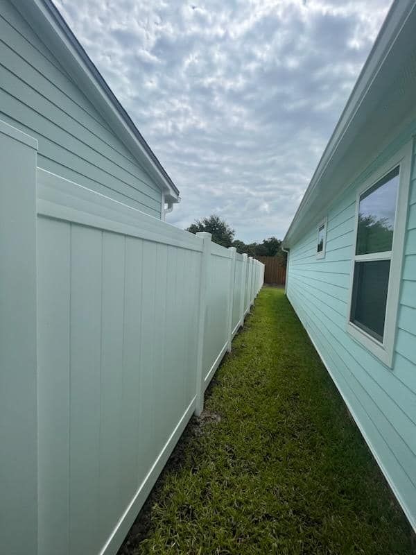 Fence Installation for A-Team Fence in Middleburg, FL