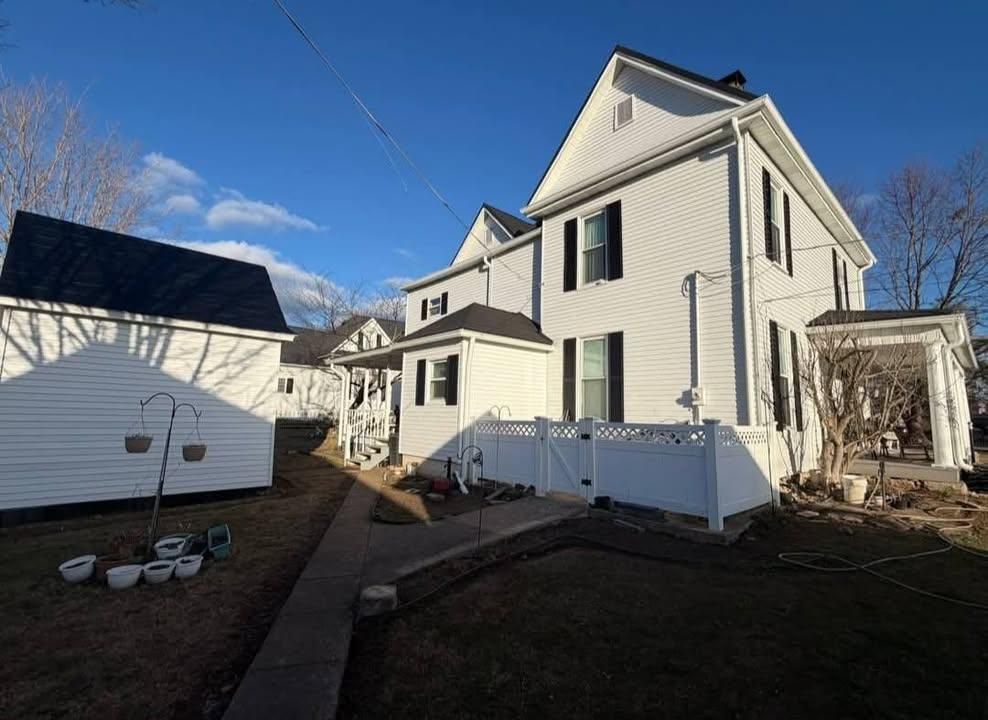 Fencing for KY Gutter Pro & Specialty Roofing Systems in Monticello, KY