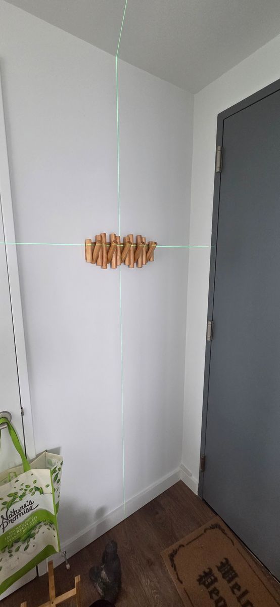 Wall Hanging for Damon Handyman in Manhattan, NY