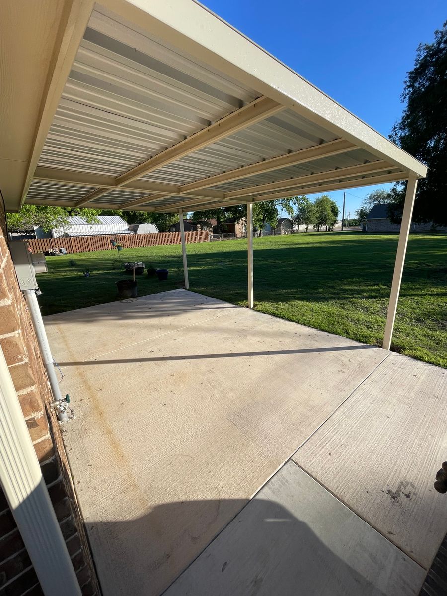 Deck Construction for Keeping Up With The Jones LLC in Corsicana, TX