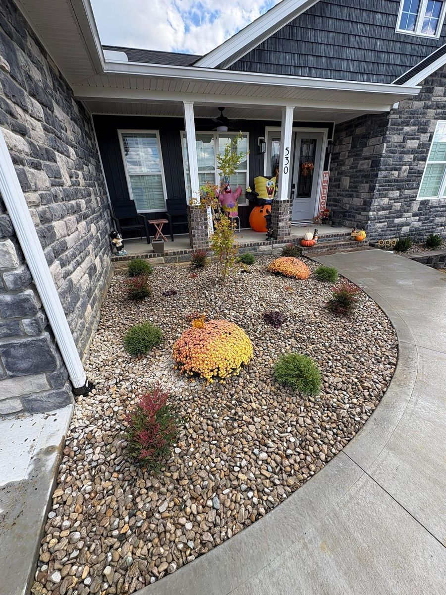 Fall Clean Up for Dust Till Dawn Lawn in London, Kentucky