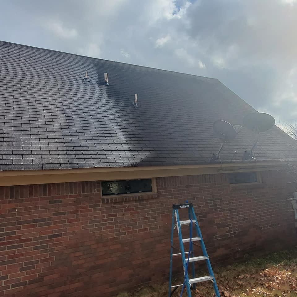 Roof Cleaning for CGS Facility Mgmt in Memphis, TN