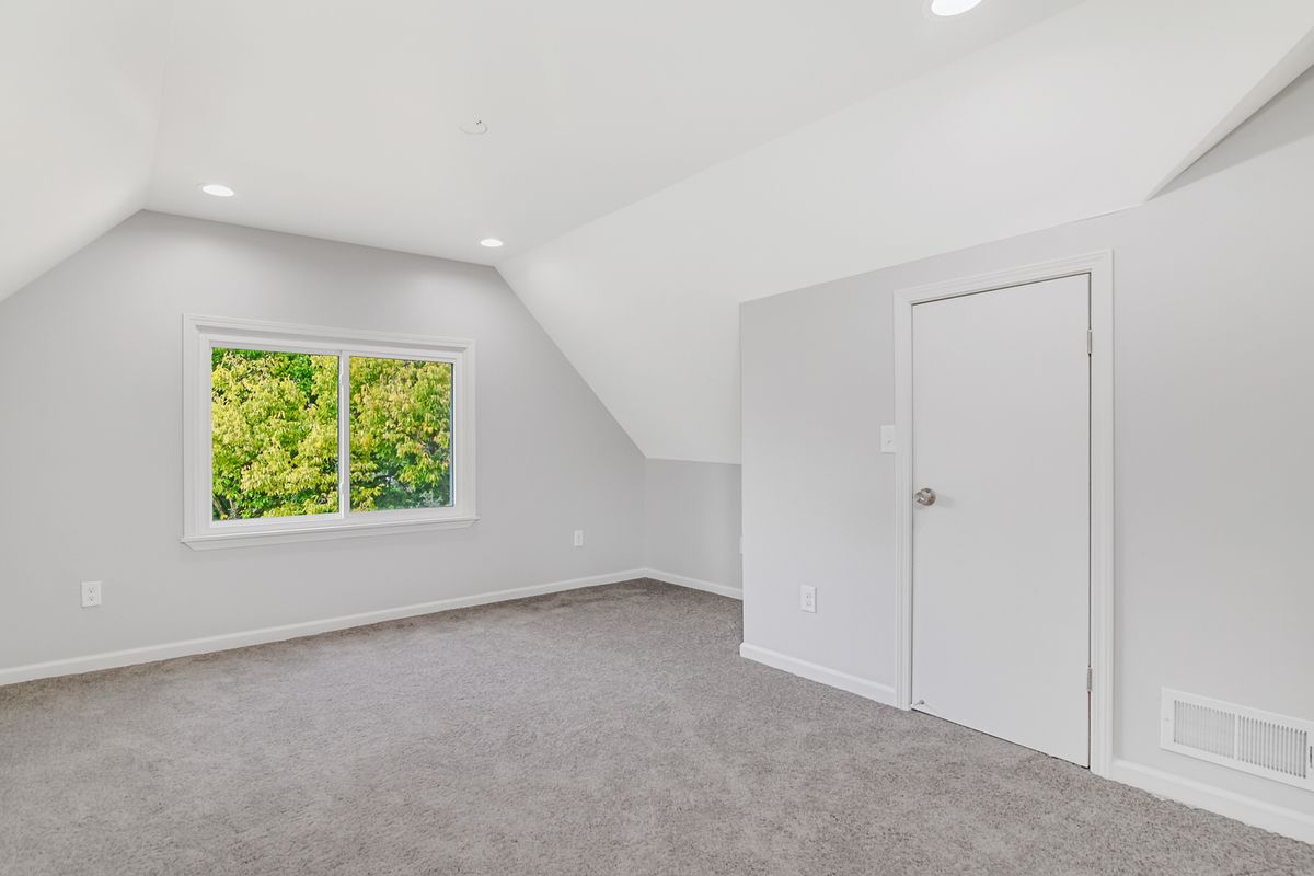 General Contractor for Denson Construction Services in Detroit, MI